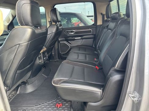 Used 2019 RAM 1500 Laramie AWD/4WD image 25