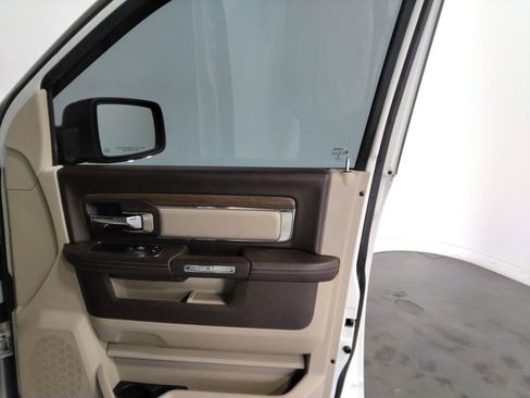 Used 2017 RAM 1500 Laramie w/ Convenience Group image 39