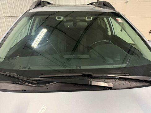 Used 2021 Subaru Outback Premium AWD/4WD image 14
