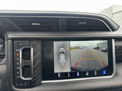 Used 2024 GMC Yukon XL Denali AWD/4WD image 31