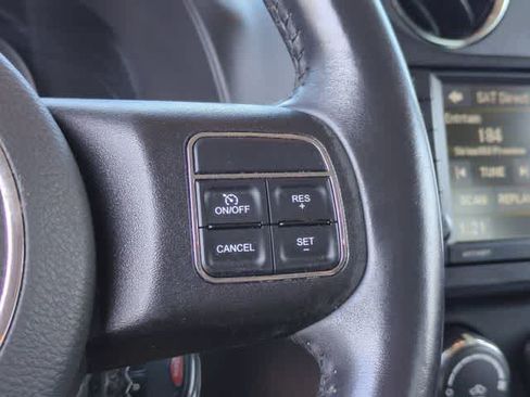 Used 2016 Jeep Patriot High Altitude FWD image 26