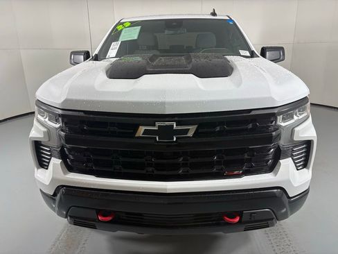 Used 2023 Chevrolet Silverado 1500 LT Trail Boss image 4