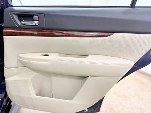 Used 2014 Subaru Legacy 2.5i Limited image 29