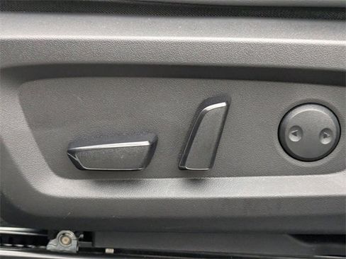 Used 2023 Mitsubishi Outlander SE image 21