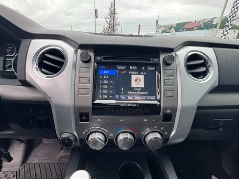 Used 2018 Toyota Tundra SR5 image 13