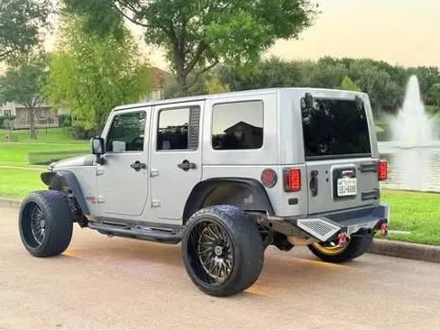 Used 2013 Jeep Wrangler Unlimited Sport image 5