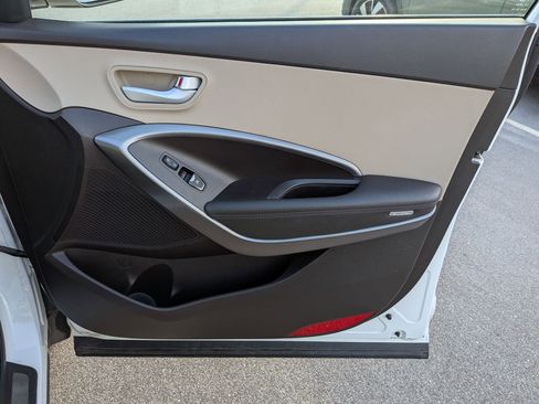 Used 2018 Hyundai Santa Fe Sport image 33