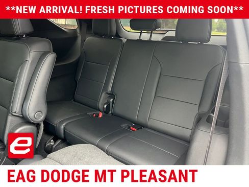 Used 2024 Chevrolet Traverse LT w/ Midnight/Sport Edition FWD image 11