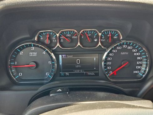 Used 2019 Chevrolet Tahoe LS w/ All-Season Package RWD image 12