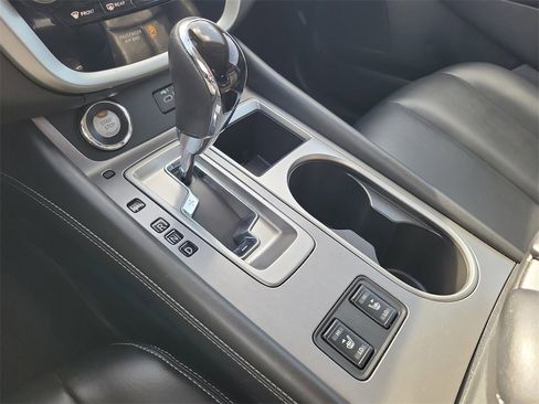 Certified 2022 Nissan Murano SV image 32