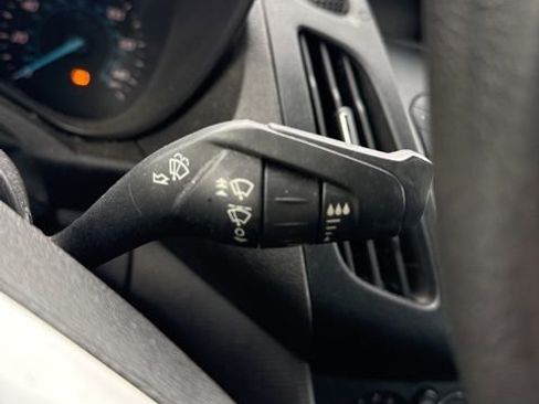 Used 2017 Ford Transit Connect XL image 24