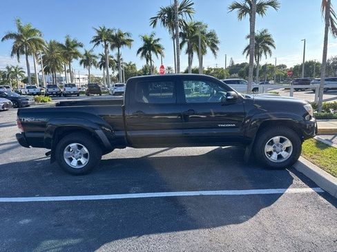 Used 2014 Toyota Tacoma PreRunner image 3
