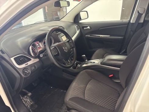 Used 2014 Dodge Journey SXT w/ Flexible Seating Group image 15