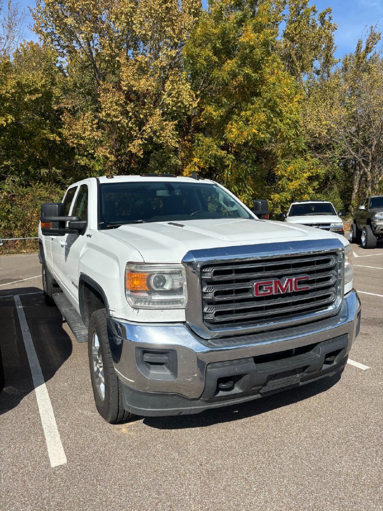 Used 2016 GMC Sierra 2500 SLE AWD/4WD image 1