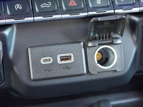 Used 2021 GMC Sierra 1500 SLT w/ SLT Convenience Package image 27