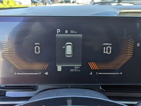 Certified 2025 Kia Carnival image 35