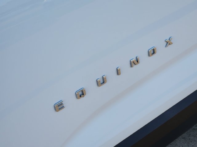 Used 2026 Chevrolet Equinox LT FWD image 9