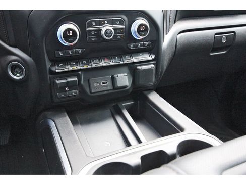 Used 2021 GMC Sierra 1500 AT4 w/ AT4 Premium Package AWD/4WD image 29