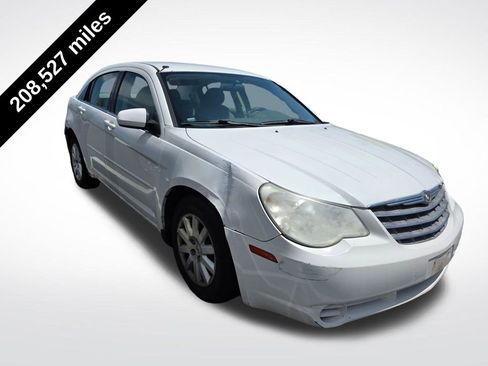 Used 2007 Chrysler Sebring Sedan FWD image 2