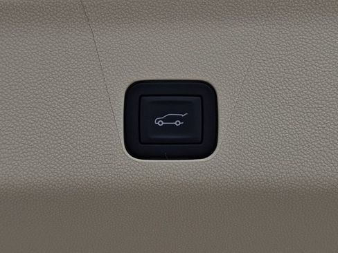 Used 2025 Cadillac Escalade Sport Platinum AWD/4WD image 31