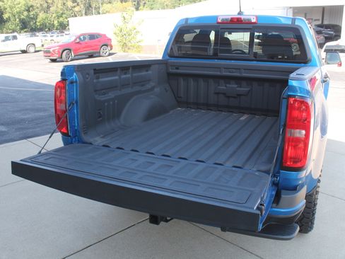 Used 2022 Chevrolet Colorado Z71 AWD/4WD image 30