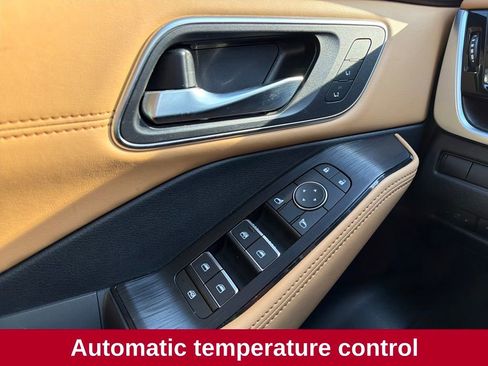 Used 2023 Nissan Rogue Platinum w/ Platinum Premium Package image 14