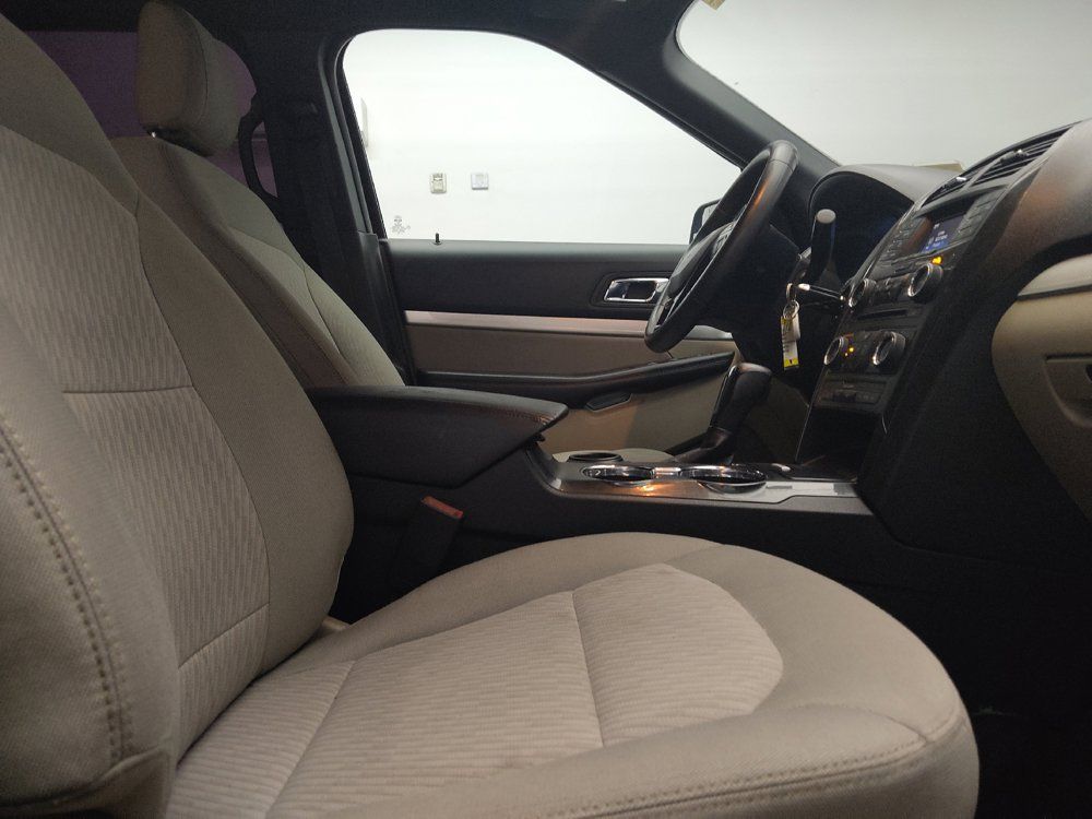 Used 2018 Ford Explorer FWD image 21