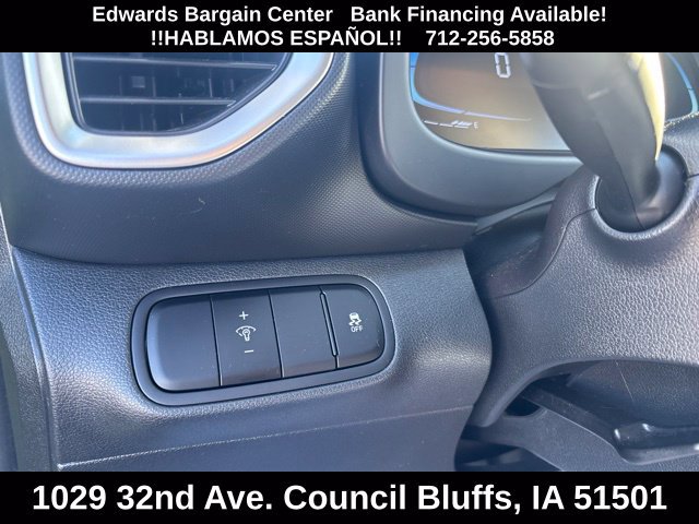 Used 2023 Hyundai Venue SE FWD image 15