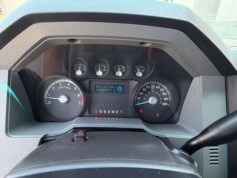 Used 2013 Ford F250 XL w/ PWR Equipment Group AWD/4WD image 32