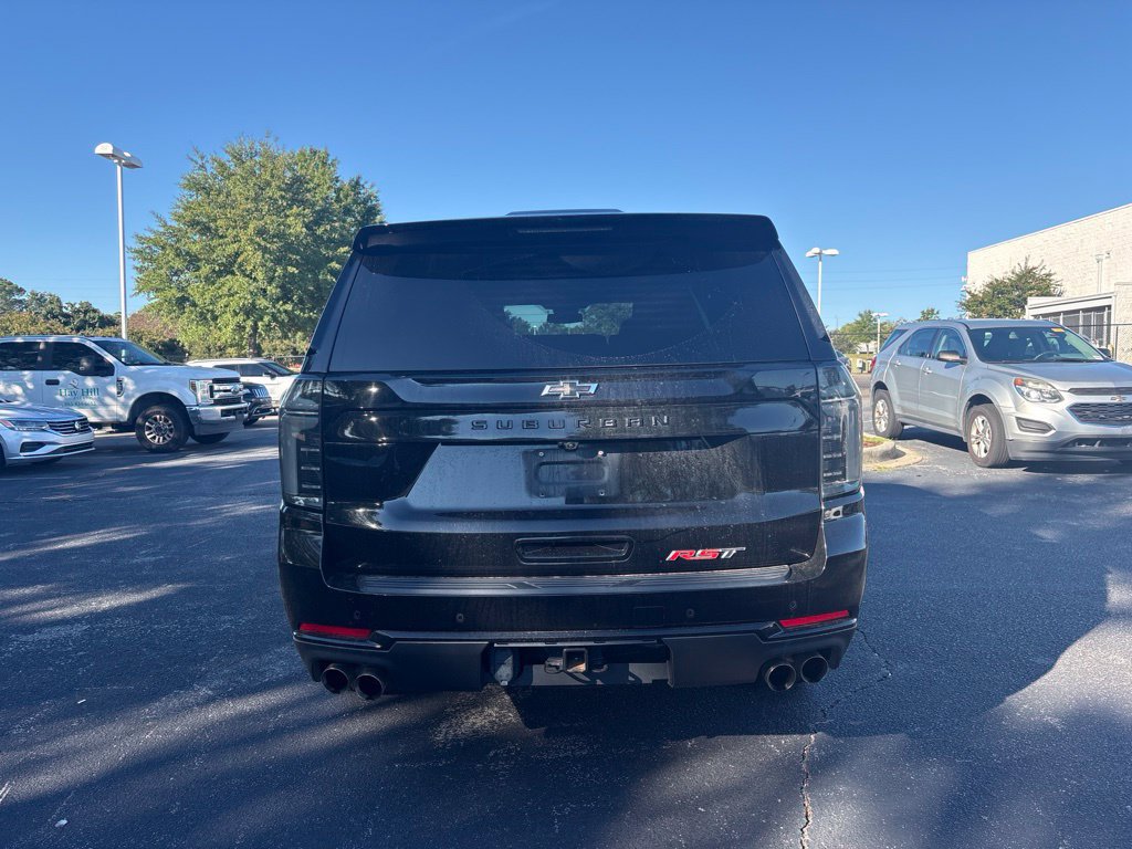 Used 2025 Chevrolet Suburban RST w/ Comfort Package AWD/4WD image 4