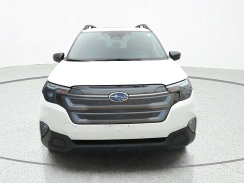 Certified 2025 Subaru Forester Premium AWD/4WD image 2