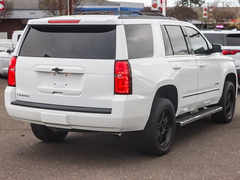 Used 2017 Chevrolet Tahoe LT w/ LT Signature Package image 4