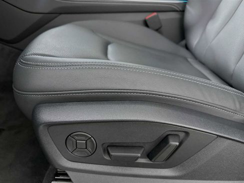 Certified 2025 Audi Q7 2.0T Premium Plus w/ Premium Plus Package image 18