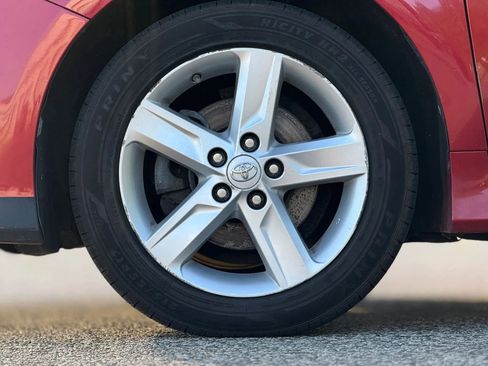 Used 2014 Toyota Camry SE image 27