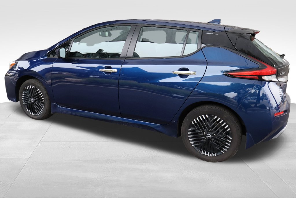Used 2024 Nissan Leaf SV Plus FWD image 12