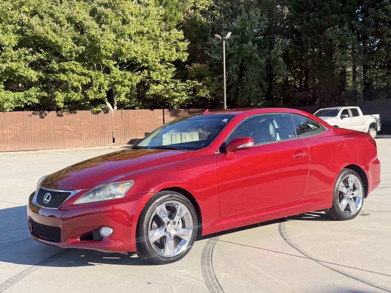 Used 2010 Lexus IS 250C w/ Luxury Pkg RWD image 26
