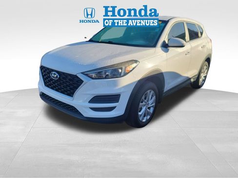 Used 2020 Hyundai Tucson SE image 3