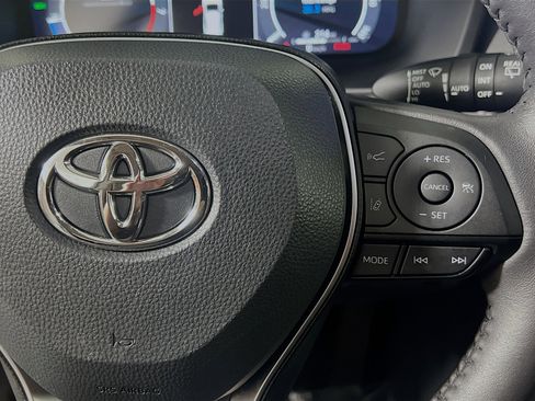 Used 2024 Toyota RAV4 Limited image 20