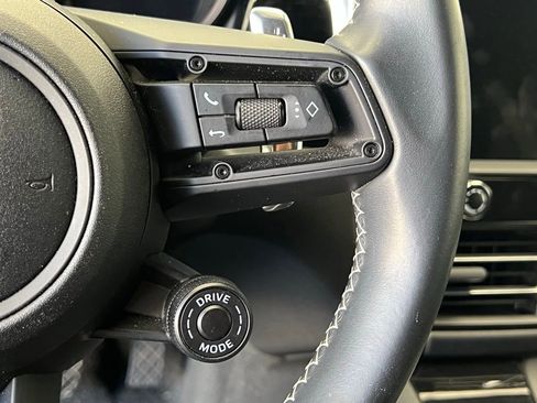 Certified 2023 Porsche Macan Turbo AWD/4WD image 9