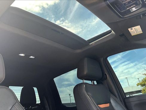Used 2019 GMC Sierra 1500 AT4 w/ AT4 Carbonpro Edition AWD/4WD image 7