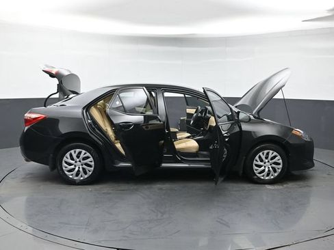 Used 2017 Toyota Corolla LE w/ Carpet Mat Package (TMS) FWD image 45
