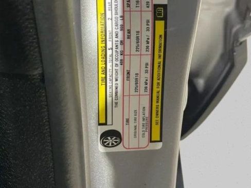 Used 2019 Jeep Cherokee Limited image 24