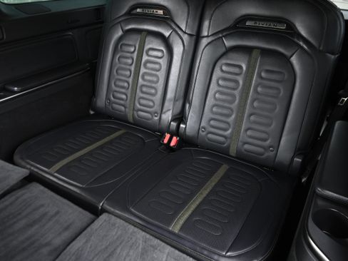 Used 2024 Rivian R1S Adventure image 12