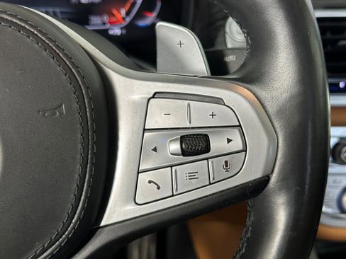 Used 2021 BMW 740i w/ M Sport Package image 27