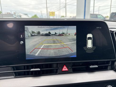 Used 2023 Kia Sportage EX AWD/4WD image 7