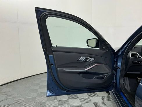 New 2026 BMW 330i xDrive Sedan w/ M Sport Package AWD/4WD image 19