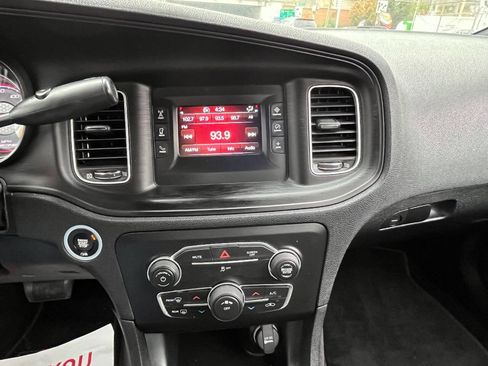 Used 2017 Dodge Charger Police w/ Street Appearance Group image 20