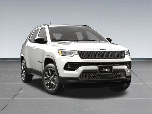 Used 2025 Jeep Compass Latitude w/ Sun & Sound Group image 8