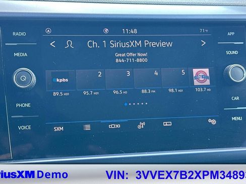 Used 2023 Volkswagen Taos SE w/ Panoramic Sunroof Package FWD image 28