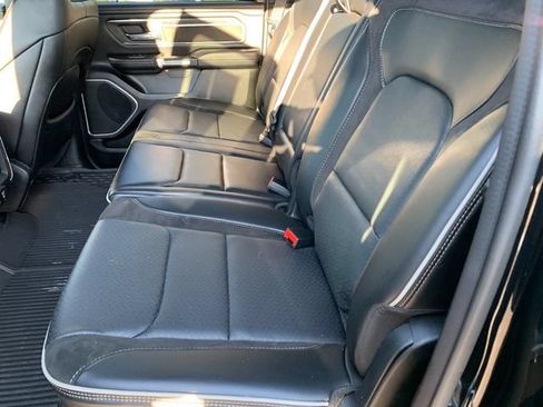 Used 2023 RAM 1500 Laramie AWD/4WD image 17